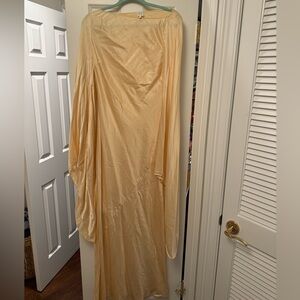 Elegant Cream Maxi Dress